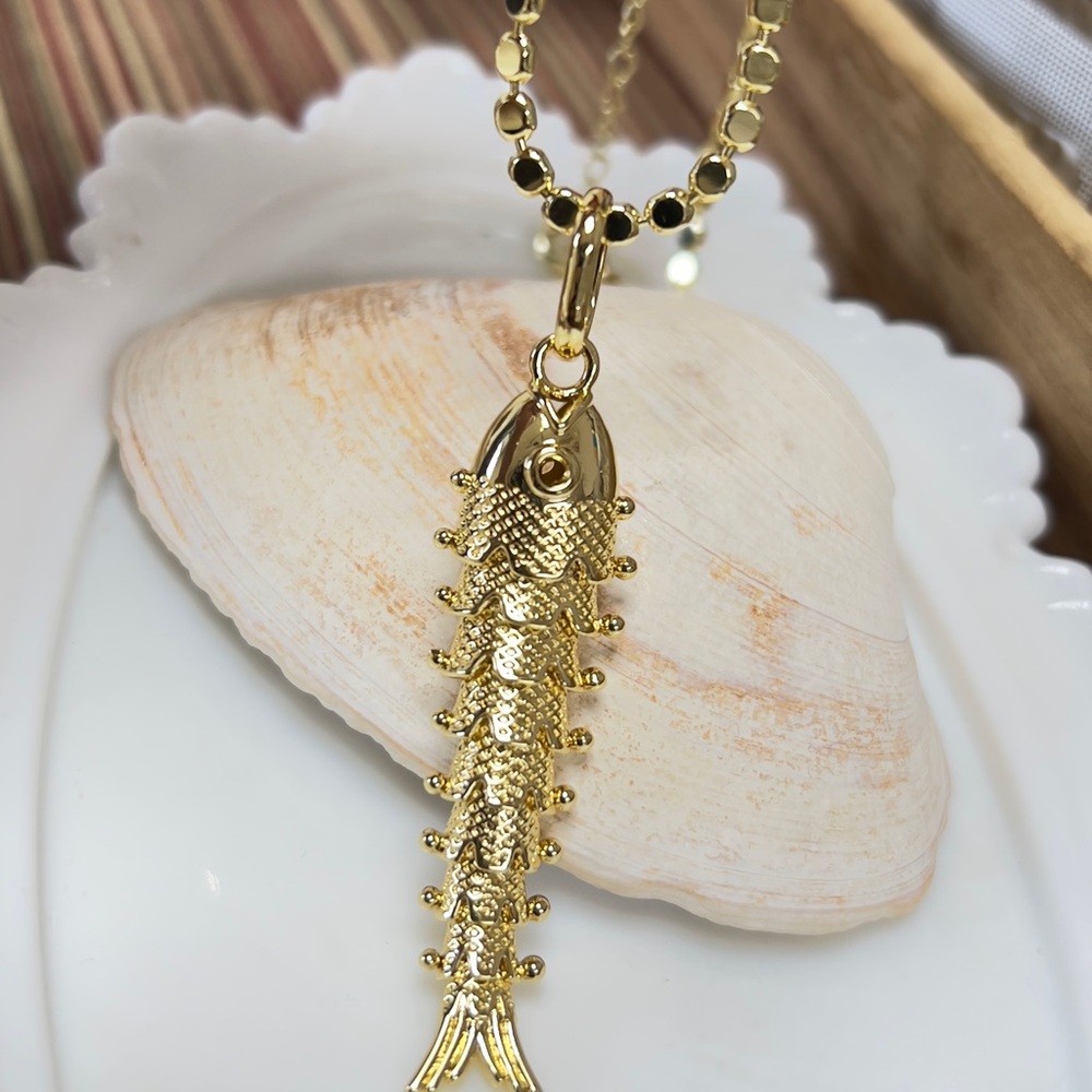 Gold Fish Pendant Necklace